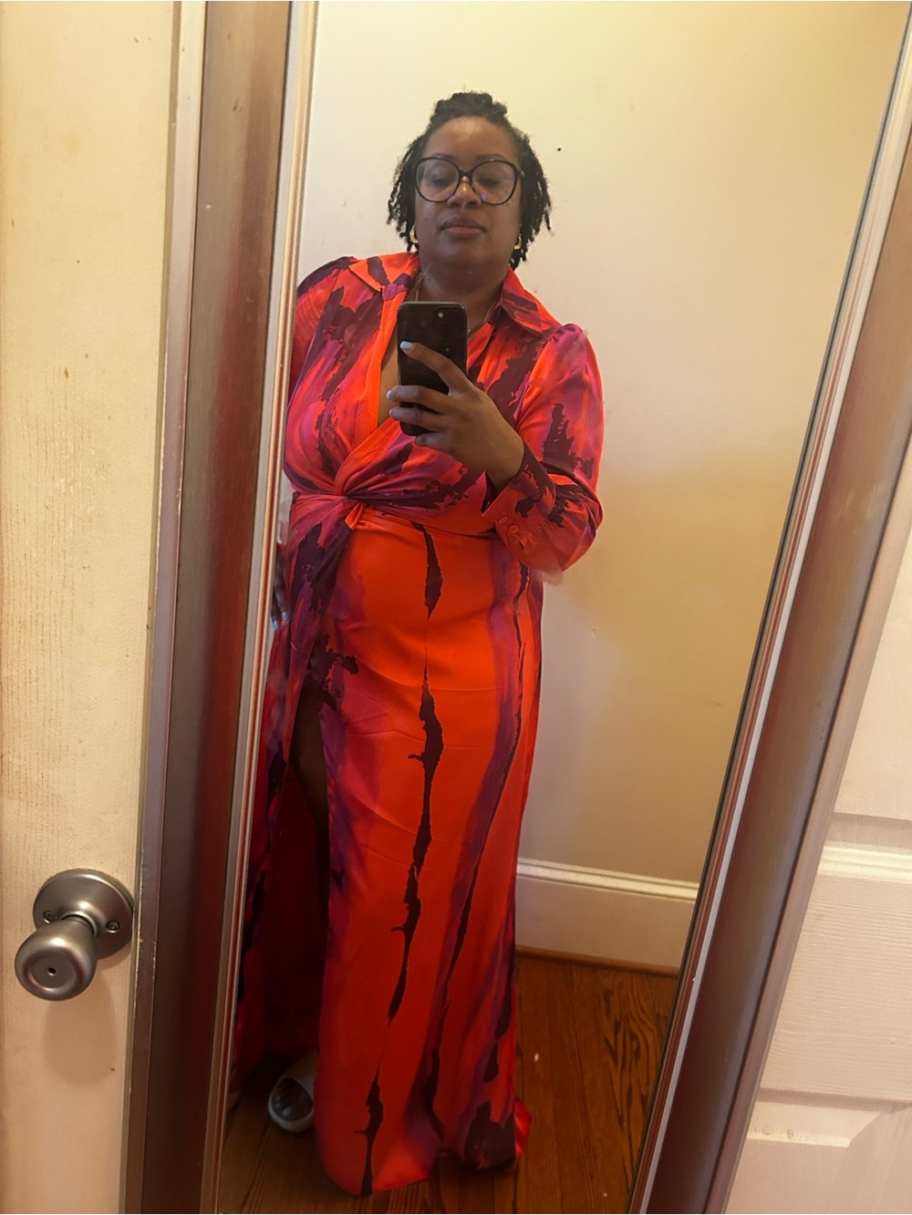 Red and purple satin dress - Picture 2 of 3
